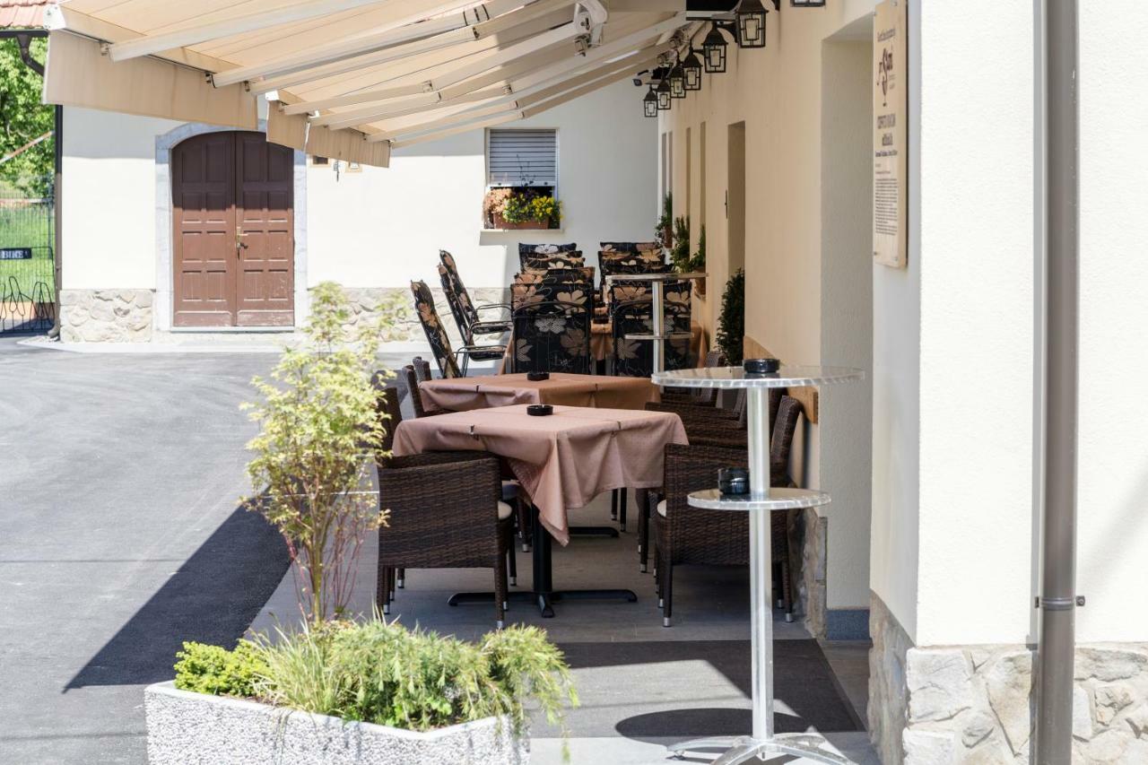 Guesthouse & Apartments Pri Stani Zerovnica Экстерьер фото