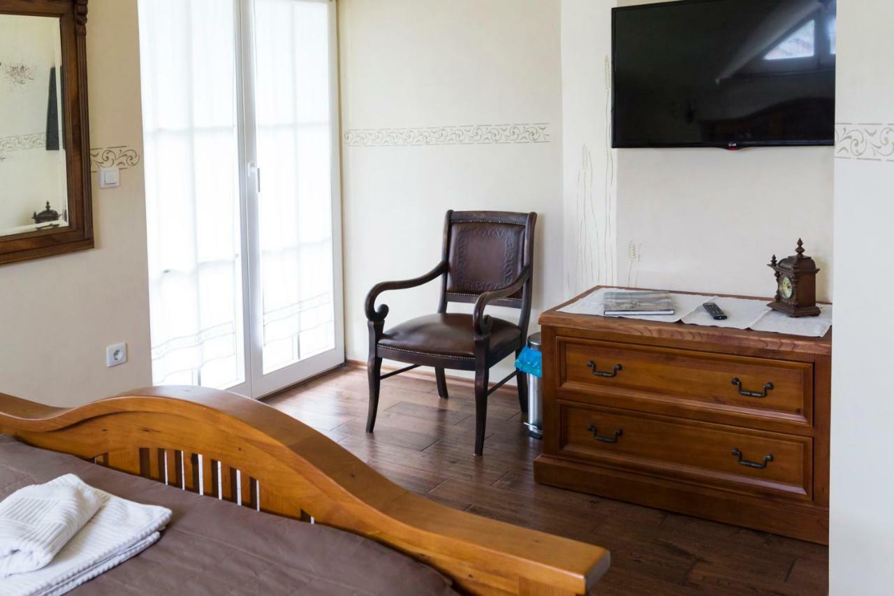 Guesthouse & Apartments Pri Stani Zerovnica Экстерьер фото