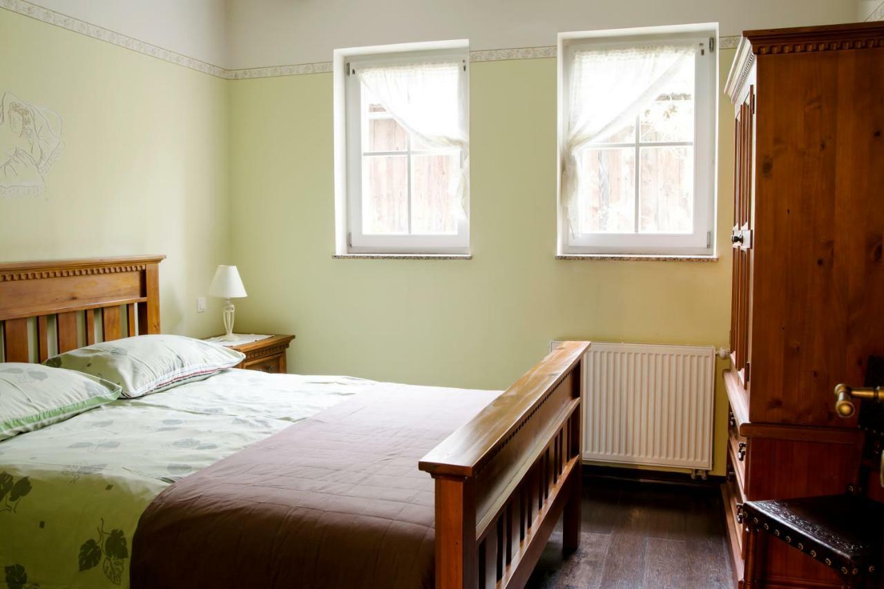 Guesthouse & Apartments Pri Stani Zerovnica Экстерьер фото